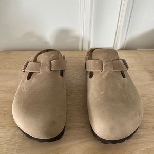 Birkenstock Boston Oiled Leather in Tobacco Brown Size4-4.5US/35EU Width:Med/Nar